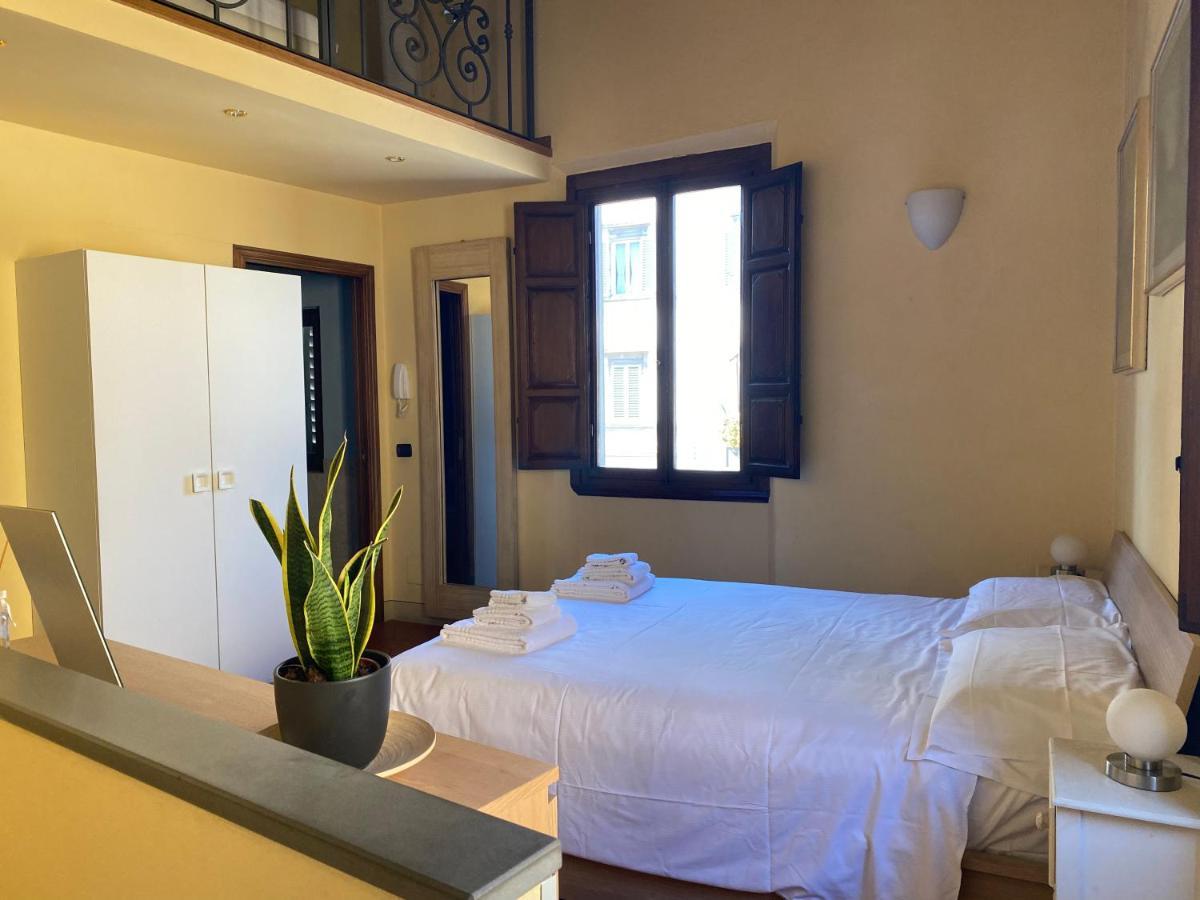 Cozy Classic Italian House Near Santa Croce, On The Lungarno Apartment Florenţa Exterior foto