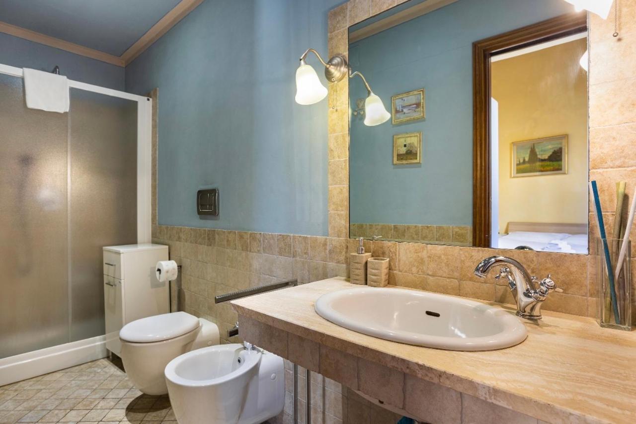 Cozy Classic Italian House Near Santa Croce, On The Lungarno Apartment Florenţa Exterior foto