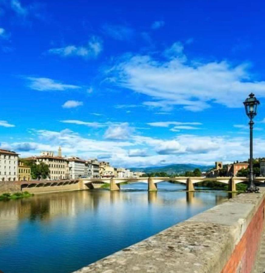 Cozy Classic Italian House Near Santa Croce, On The Lungarno Apartment Florenţa Exterior foto